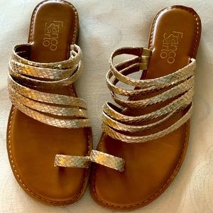 Franco Sarto Gold Sandal sz.7 1/2 with a bit of elastic on one side for best fit